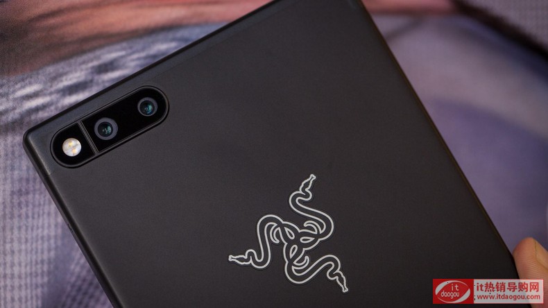 Razer_PhoneS֙C¿l(f)urcu